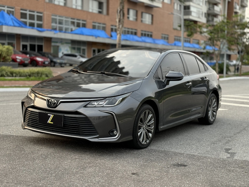 Foto do veículo TOYOTA COROLLA 2.0 VVT-IE FLEX XEI DIRECT SHIFT 2023 47.072 KM 180.000,00