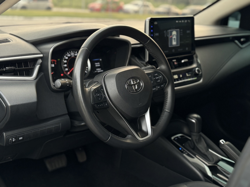 Foto do veículo TOYOTA COROLLA 2.0 VVT-IE FLEX XEI DIRECT SHIFT 2023 47.072 KM 180.000,00