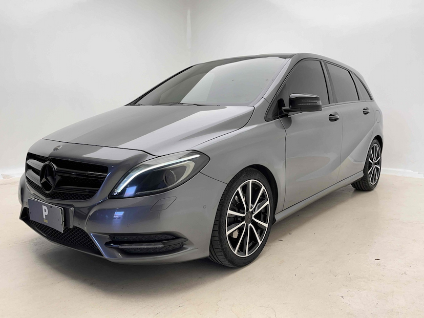 Foto do veículo MERCEDES-BENZ B 200 1.6 TURBO GASOLINA 4P AUTOMÁTICO 2013 77.610 KM 64.900,00
