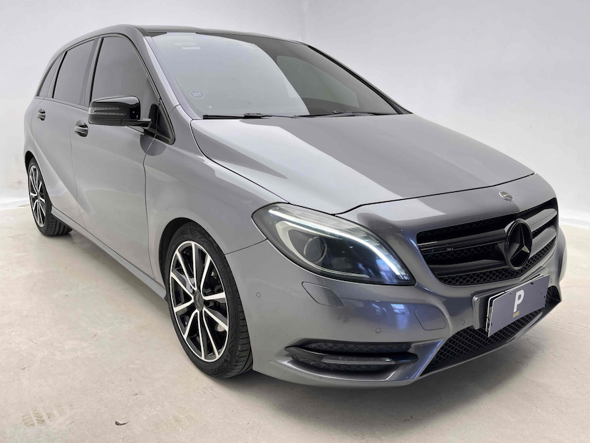 Foto do veículo MERCEDES-BENZ B 200 1.6 TURBO GASOLINA 4P AUTOMÁTICO 2013 77.610 KM 64.900,00