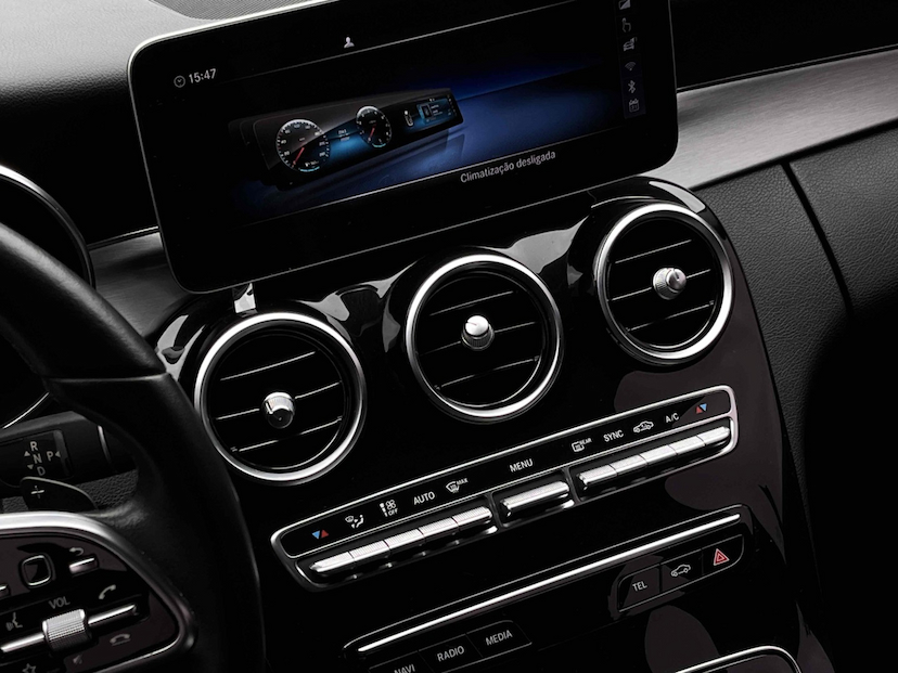 Foto do veículo MERCEDES-BENZ C 180 1.6 CGI FLEX AVANTGARDE 9G-TRONIC 2020 43.514 KM 165.000,00