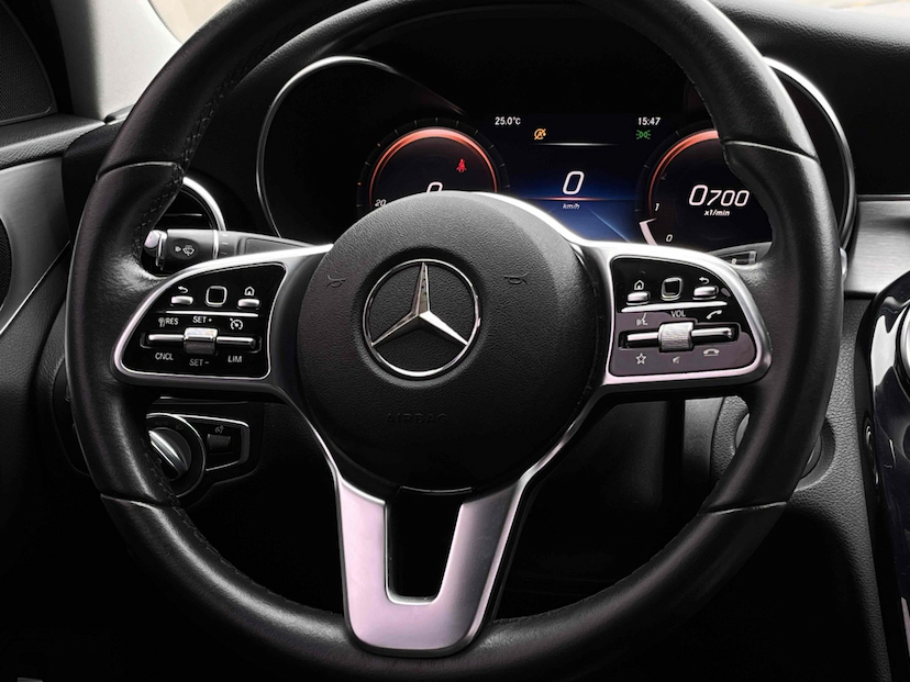Foto do veículo MERCEDES-BENZ C 180 1.6 CGI FLEX AVANTGARDE 9G-TRONIC 2020 43.514 KM 165.000,00