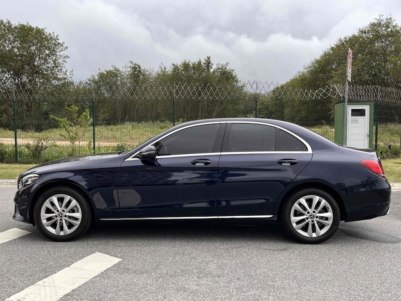 Foto do veículo MERCEDES-BENZ C 180 1.6 CGI FLEX AVANTGARDE 9G-TRONIC 2020 43.514 KM 165.000,00