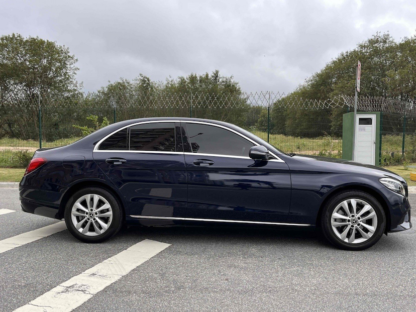Foto do veículo MERCEDES-BENZ C 180 1.6 CGI FLEX AVANTGARDE 9G-TRONIC 2020 43.514 KM 165.000,00