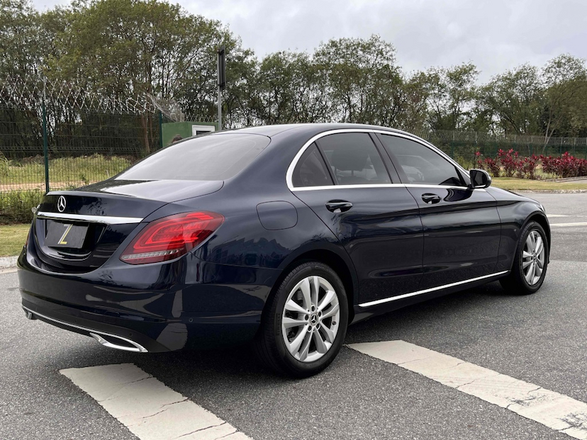 Foto do veículo MERCEDES-BENZ C 180 1.6 CGI FLEX AVANTGARDE 9G-TRONIC 2020 43.514 KM 165.000,00
