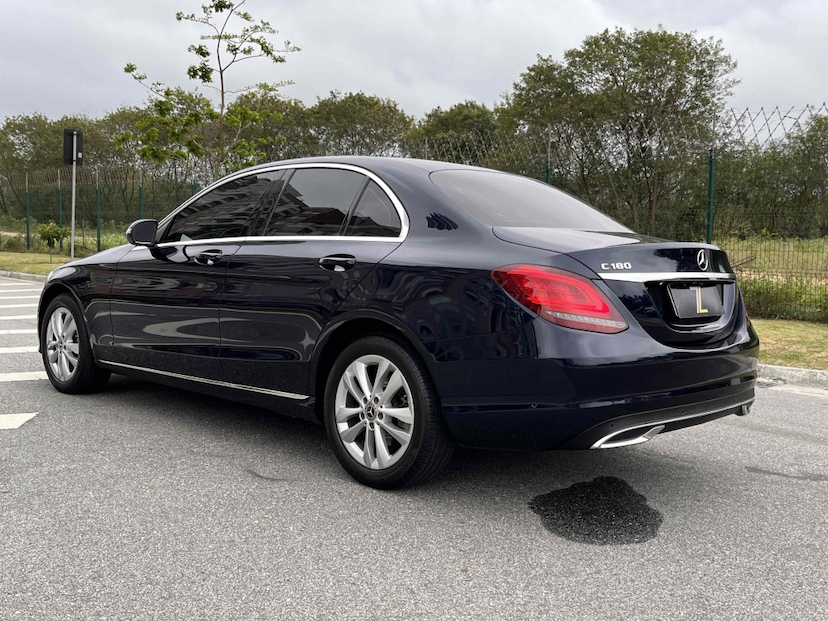 Foto do veículo MERCEDES-BENZ C 180 1.6 CGI FLEX AVANTGARDE 9G-TRONIC 2020 43.514 KM 165.000,00