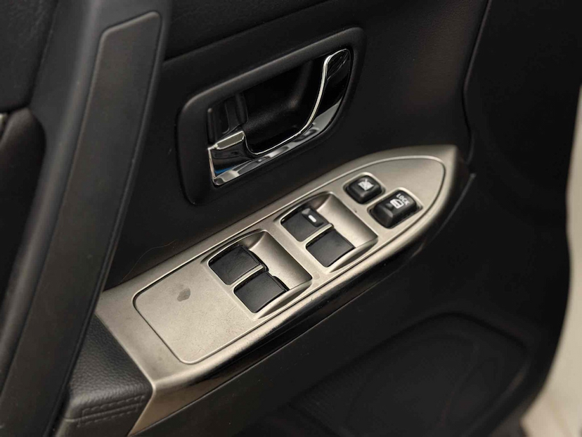 Foto do veículo MITSUBISHI PAJERO FULL 3.2 HPE 4X4 16V TURBO INTERCOOLER DIESEL 4P AUTOMÁTICO 2014 113.289 KM 134.900,00