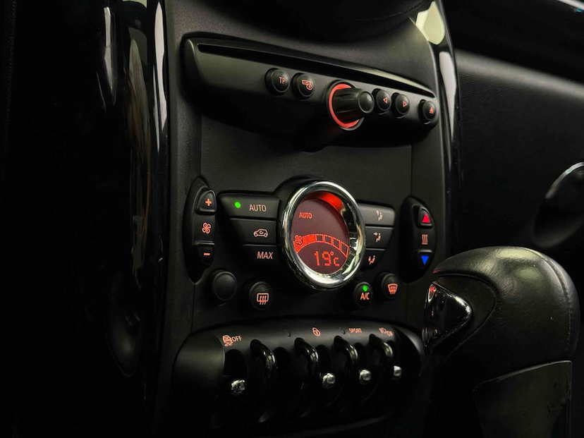 Foto do veículo MINI COUNTRYMAN 1.6 JOHN WORKS ALL4 16V GASOLINA 4P AUTOMÁTICO 2016 76.568 KM 106.900,00