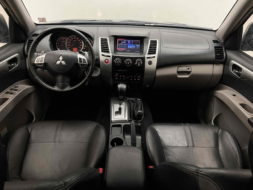 Foto do veículo MITSUBISHI PAJERO 3.2 HPE 4X4 7 LUGARES 16V TURBO INTERCOOLER DIESEL 4P AUTOMÁTICO 2016 122.547 KM 141.900,00