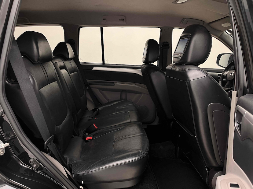 Foto do veículo MITSUBISHI PAJERO 3.2 HPE 4X4 7 LUGARES 16V TURBO INTERCOOLER DIESEL 4P AUTOMÁTICO 2016 122.547 KM 141.900,00