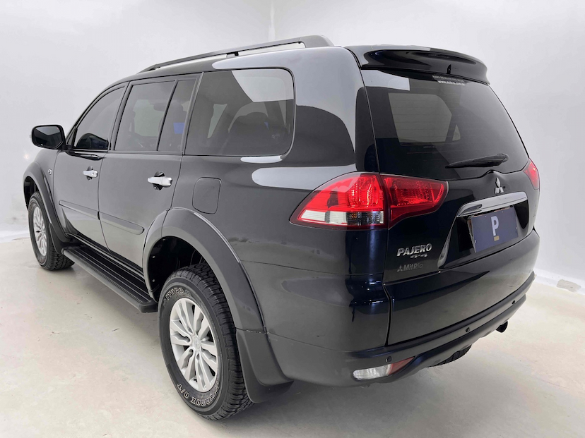 Foto do veículo MITSUBISHI PAJERO 3.2 HPE 4X4 7 LUGARES 16V TURBO INTERCOOLER DIESEL 4P AUTOMÁTICO 2016 122.547 KM 141.900,00