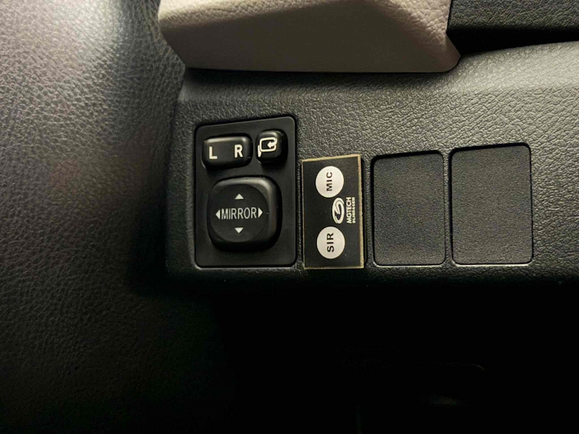 Foto do veículo TOYOTA COROLLA 2.0 XEI 16V FLEX 4P AUTOMÁTICO 2017 70.096 KM 99.900,00