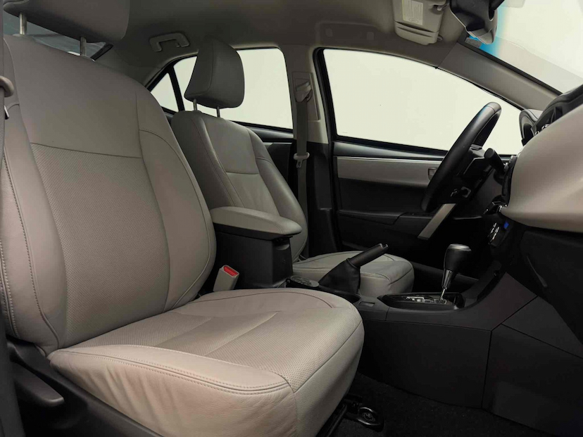 Foto do veículo TOYOTA COROLLA 2.0 XEI 16V FLEX 4P AUTOMÁTICO 2017 70.096 KM 99.900,00