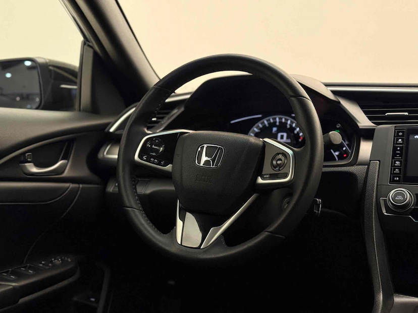 Foto do veículo HONDA CIVIC 2.0 16V FLEXONE LX 4P CVT 2021 46.811 KM 118.900,00