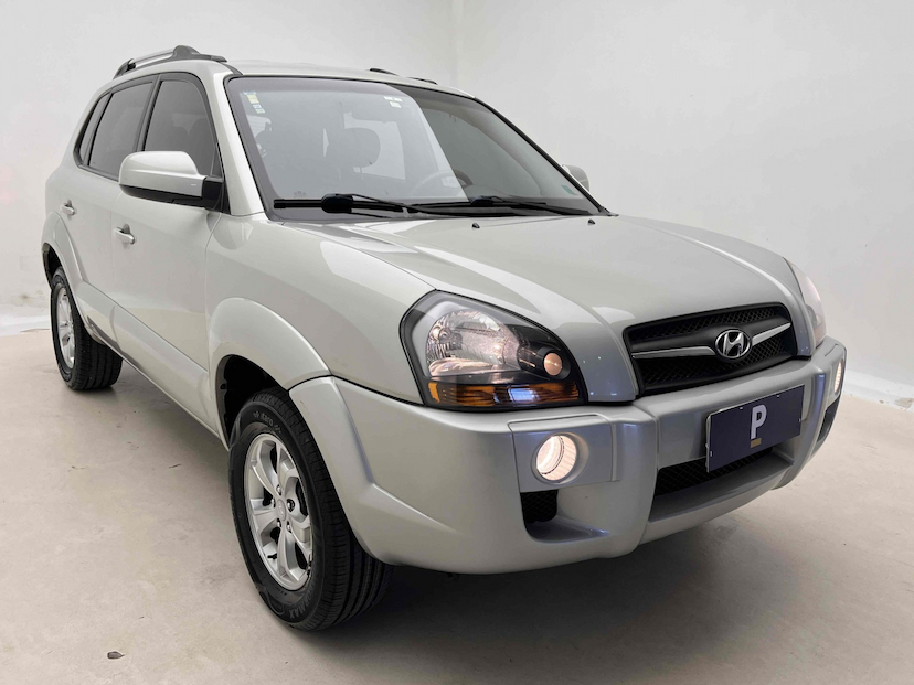 Foto do veículo HYUNDAI TUCSON 2.0 MPFI GLS 16V 143CV 2WD GASOLINA 4P AUTOMÁTICO 2012 75.554 KM 45.900,00