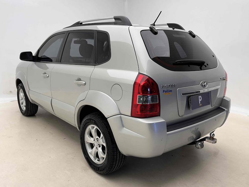 Foto do veículo HYUNDAI TUCSON 2.0 MPFI GLS 16V 143CV 2WD GASOLINA 4P AUTOMÁTICO 2012 75.554 KM 45.900,00