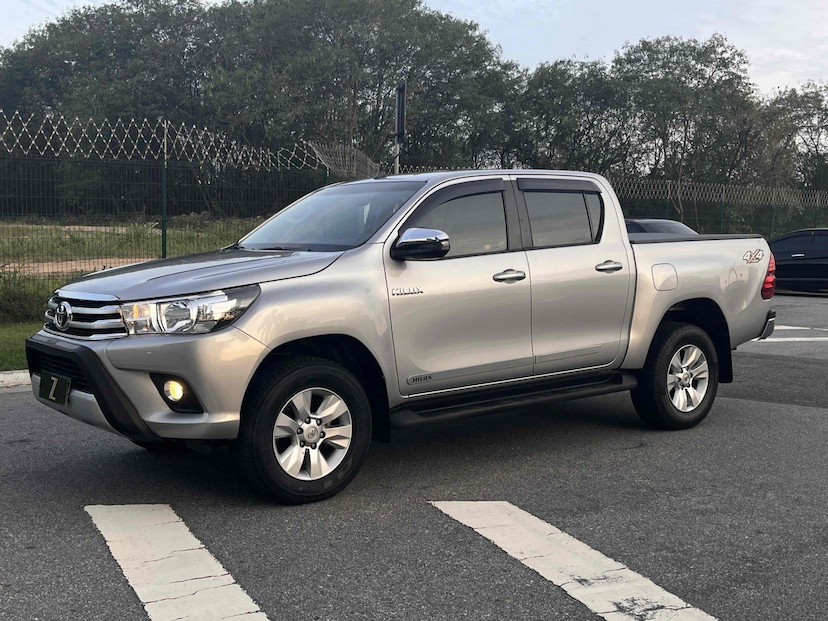 Foto do veículo TOYOTA HILUX 2.8 SRV 4X4 CD 16V DIESEL 4P AUTOMÁTICO 2018 57.437 KM 180.000,00