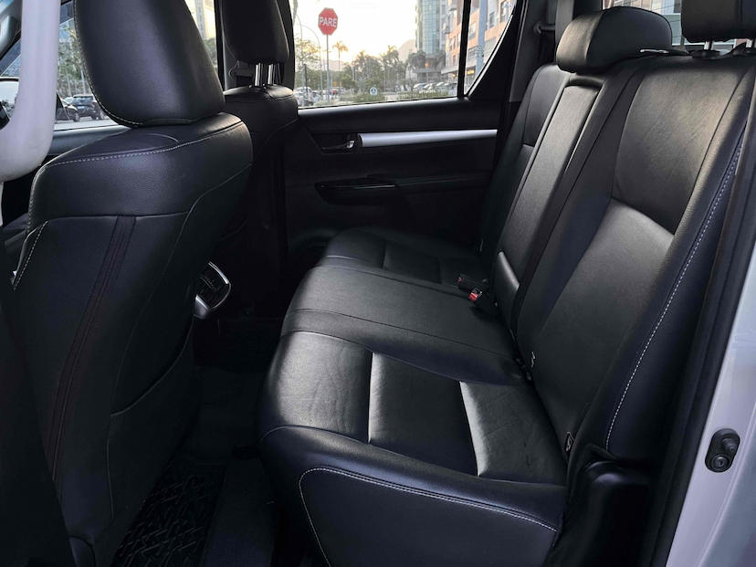 Foto do veículo TOYOTA HILUX 2.8 SRV 4X4 CD 16V DIESEL 4P AUTOMÁTICO 2018 57.437 KM 180.000,00