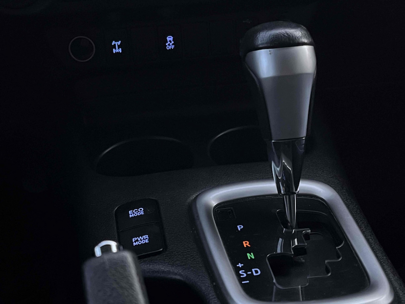 Foto do veículo TOYOTA HILUX 2.8 SRV 4X4 CD 16V DIESEL 4P AUTOMÁTICO 2018 57.437 KM 180.000,00
