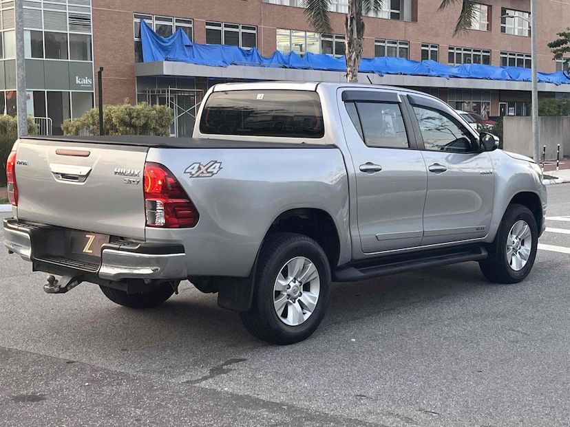 Foto do veículo TOYOTA HILUX 2.8 SRV 4X4 CD 16V DIESEL 4P AUTOMÁTICO 2018 57.437 KM 180.000,00