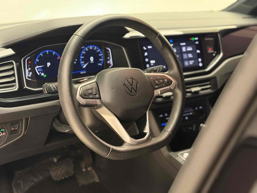 Foto do veículo VOLKSWAGEN NIVUS 1.0 200 TSI TOTAL FLEX HIGHLINE AUTOMÁTICO 2022 30.816 KM 107.900,00