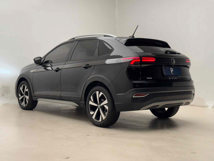 Foto do veículo VOLKSWAGEN NIVUS 1.0 200 TSI TOTAL FLEX HIGHLINE AUTOMÁTICO 2022 30.816 KM 107.900,00