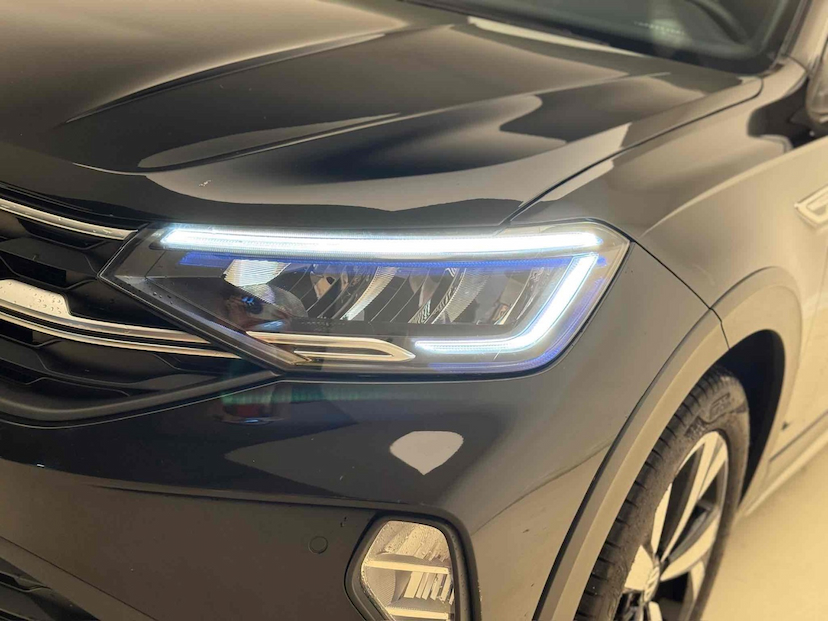 Foto do veículo VOLKSWAGEN NIVUS 1.0 200 TSI TOTAL FLEX HIGHLINE AUTOMÁTICO 2022 30.816 KM 107.900,00