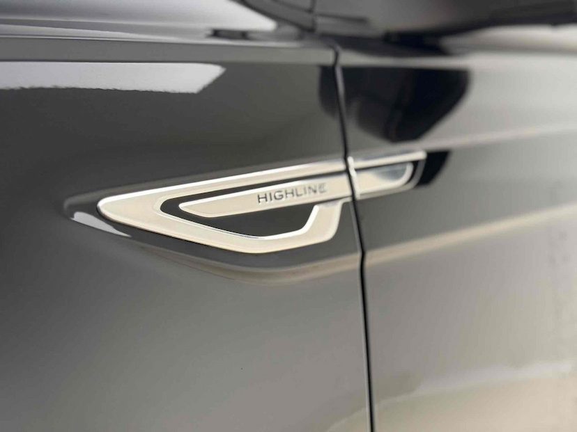Foto do veículo VOLKSWAGEN NIVUS 1.0 200 TSI TOTAL FLEX HIGHLINE AUTOMÁTICO 2022 30.816 KM 107.900,00