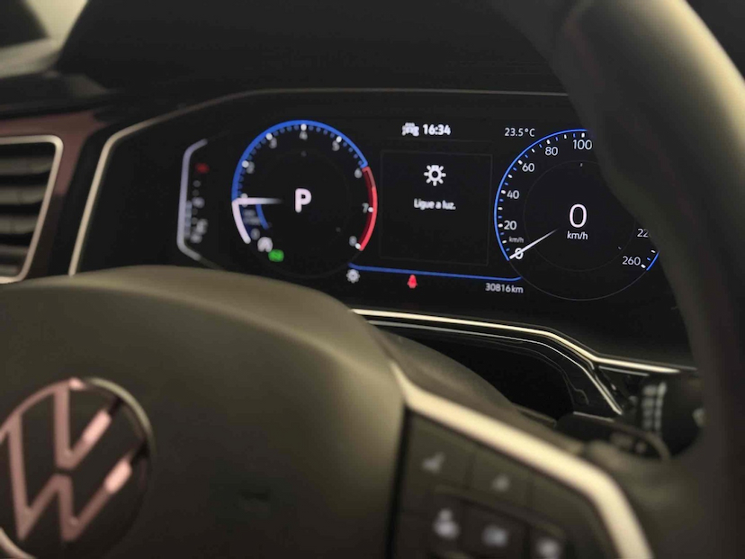 Foto do veículo VOLKSWAGEN NIVUS 1.0 200 TSI TOTAL FLEX HIGHLINE AUTOMÁTICO 2022 30.816 KM 107.900,00