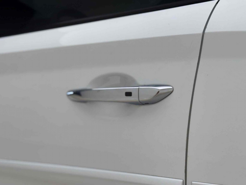 Foto do veículo HYUNDAI HB20 1.0 TGDI FLEX PLATINUM AUTOMÁTICO 2022 41.088 KM 79.900,00
