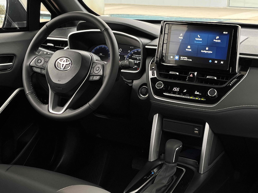 Foto do veículo TOYOTA COROLLA CROSS 2.0 VVT-IE FLEX XRE DIRECT SHIFT 2025 0 KM 254.900,00