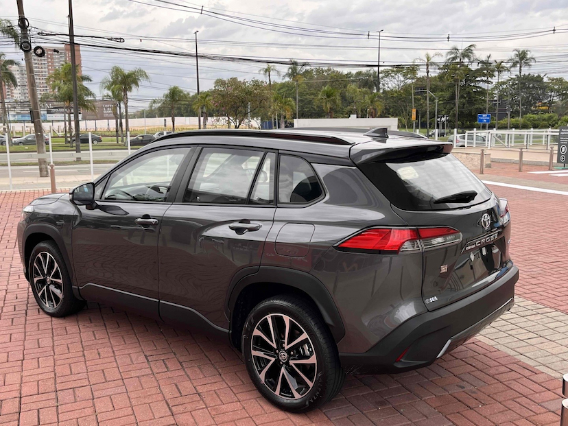 Foto do veículo TOYOTA COROLLA CROSS 2.0 VVT-IE FLEX XRE DIRECT SHIFT 2025 0 KM 254.900,00