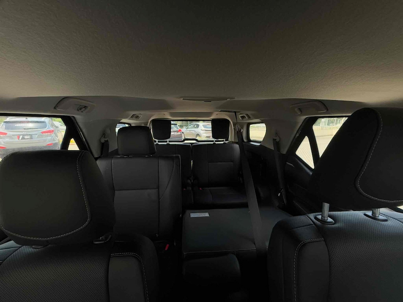 Foto do veículo TOYOTA HILUX SW4 2.8 D-4D TURBO DIESEL SRX 4X4 AUTOMÁTICO 2024 7.463 KM 430.000,00