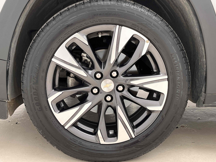 Foto do veículo CHEVROLET TRACKER 1.2 TURBO FLEX PREMIER AUTOMÁTICO 2022 18.183 KM 115.900,00
