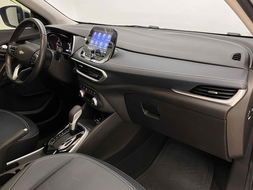 Foto do veículo CHEVROLET TRACKER 1.2 TURBO FLEX PREMIER AUTOMÁTICO 2022 18.183 KM 115.900,00
