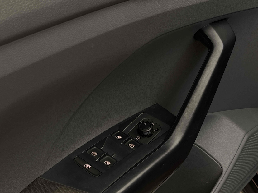 Foto do veículo VOLKSWAGEN T-CROSS 1.0 200 TSI TOTAL FLEX AUTOMÁTICO 2021 61.172 KM 94.900,00