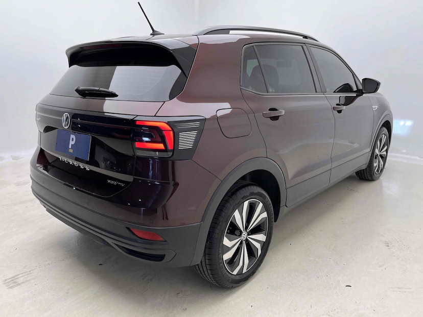 Foto do veículo VOLKSWAGEN T-CROSS 1.0 200 TSI TOTAL FLEX AUTOMÁTICO 2021 61.172 KM 94.900,00