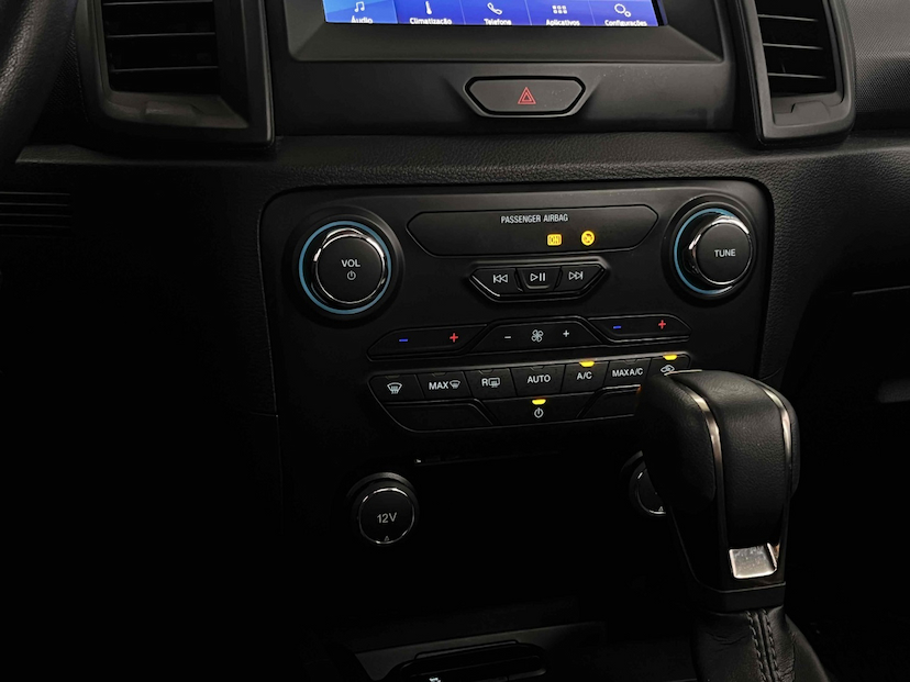 Foto do veículo FORD RANGER 2.2 XLS 4X4 CD 16V DIESEL 4P AUTOMÁTICO 2022 33.029 KM 158.900,00