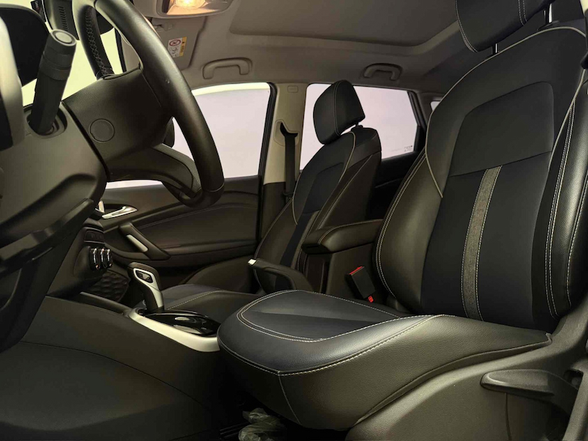 Foto do veículo CHEVROLET TRACKER 1.2 TURBO FLEX PREMIER AUTOMÁTICO 2023 45.928 KM 120.900,00