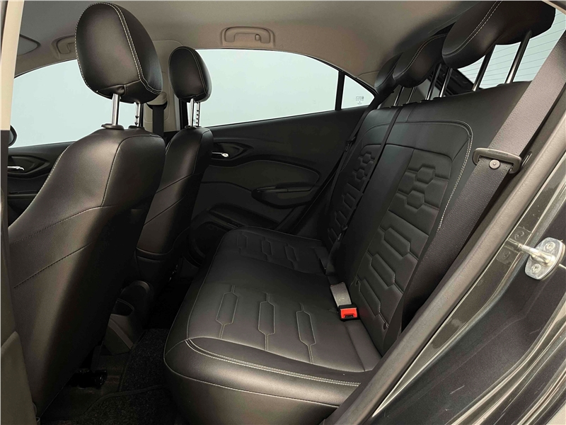Foto do veículo CHEVROLET ONIX 1.4 MPFI LTZ 8V FLEX 4P AUTOMÁTICO 2019 69.079 KM 66.900,00