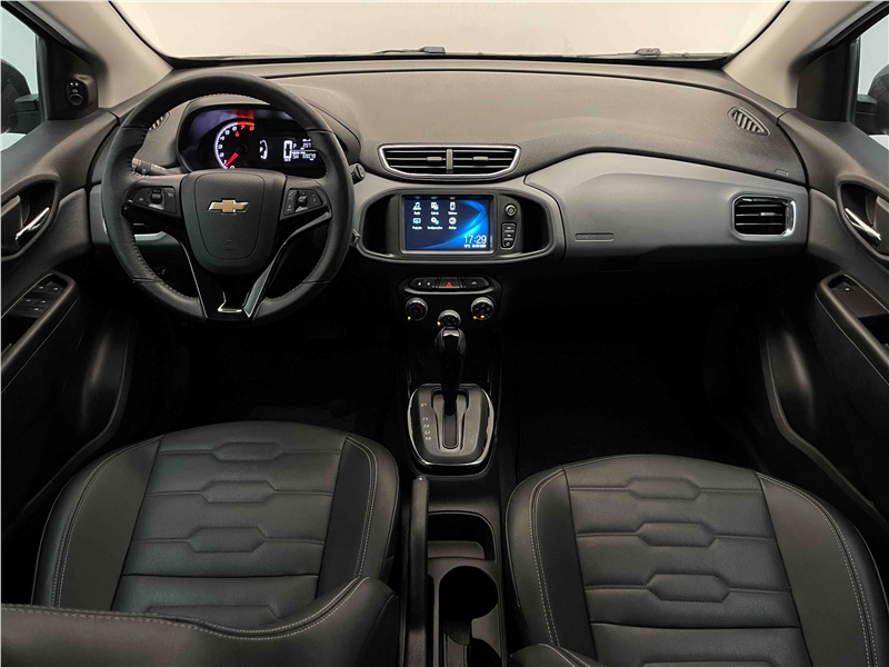 Foto do veículo CHEVROLET ONIX 1.4 MPFI LTZ 8V FLEX 4P AUTOMÁTICO 2019 69.079 KM 66.900,00