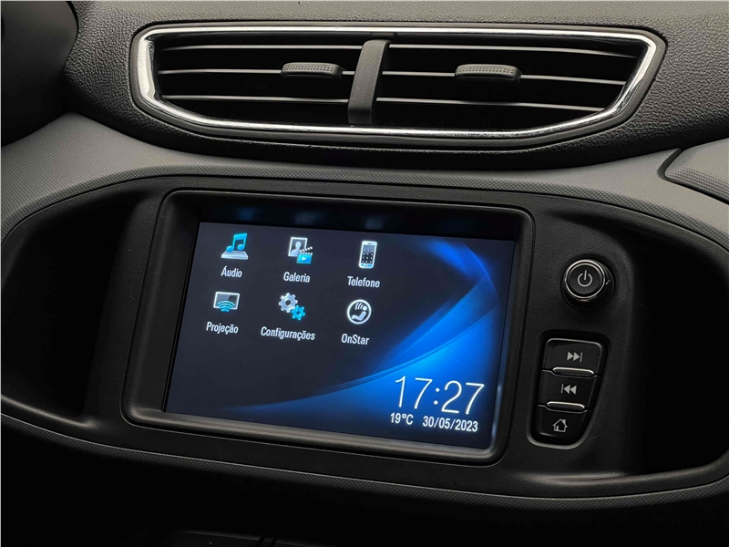 Foto do veículo CHEVROLET ONIX 1.4 MPFI LTZ 8V FLEX 4P AUTOMÁTICO 2019 69.079 KM 66.900,00