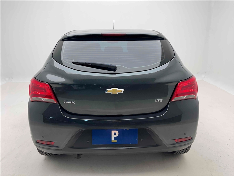 Foto do veículo CHEVROLET ONIX 1.4 MPFI LTZ 8V FLEX 4P AUTOMÁTICO 2019 69.079 KM 66.900,00