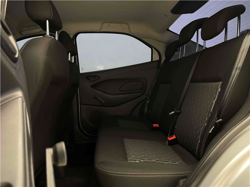 Foto do veículo FORD KA SEDAN 1.5 SE 16V FLEX 4P MANUAL 2018 65.820 KM 49.900,00