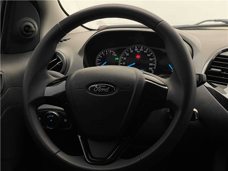 Foto do veículo FORD KA SEDAN 1.5 SE 16V FLEX 4P MANUAL 2018 65.820 KM 49.900,00