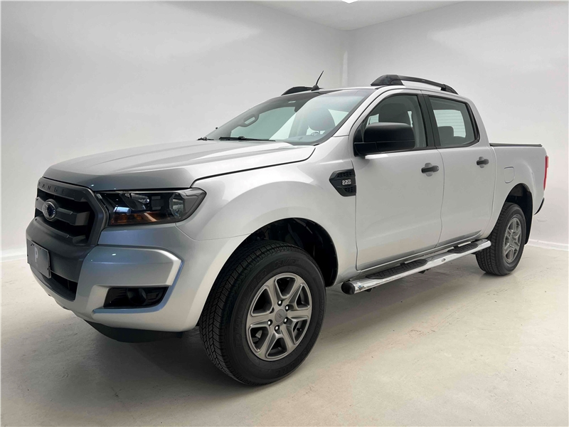 Foto do veículo FORD RANGER 2.2 XLS 4X2 CD 16V DIESEL 4P MANUAL 2018 68.168 KM 129.900,00