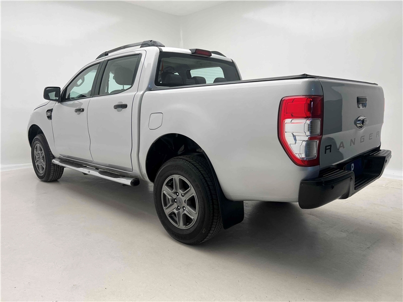 Foto do veículo FORD RANGER 2.2 XLS 4X2 CD 16V DIESEL 4P MANUAL 2018 68.168 KM 129.900,00