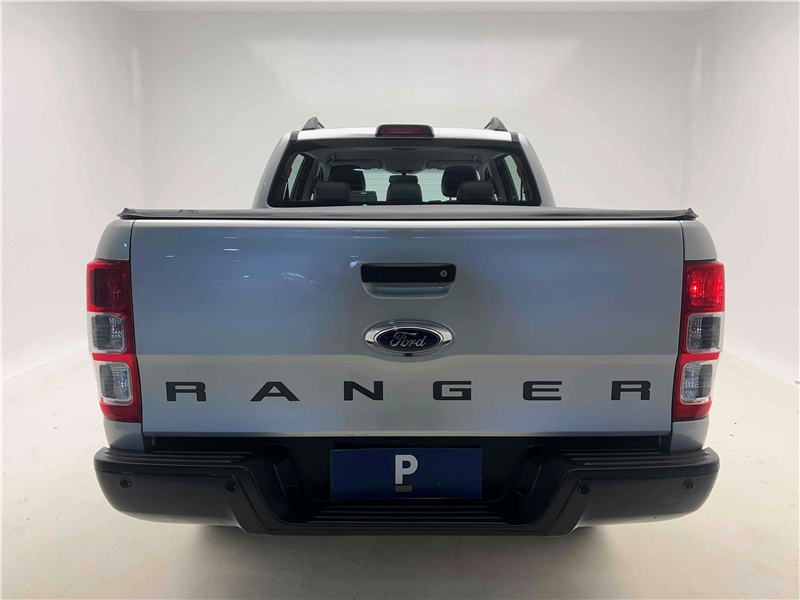 Foto do veículo FORD RANGER 2.2 XLS 4X2 CD 16V DIESEL 4P MANUAL 2018 68.168 KM 129.900,00