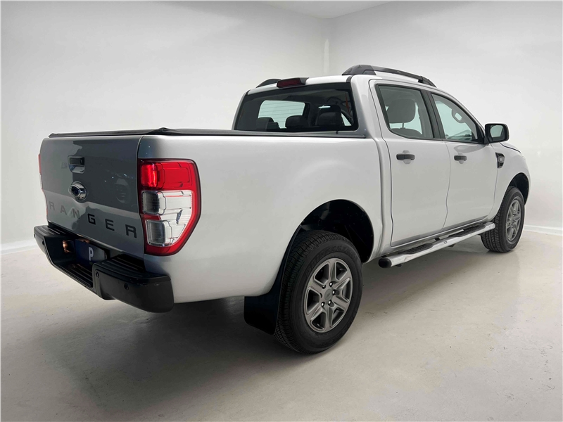 Foto do veículo FORD RANGER 2.2 XLS 4X2 CD 16V DIESEL 4P MANUAL 2018 68.168 KM 129.900,00