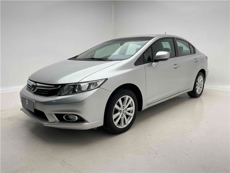 Foto do veículo HONDA CIVIC 2.0 LXR 16V FLEX 4P AUTOMÁTICO 2014 99.125 KM 66.900,00